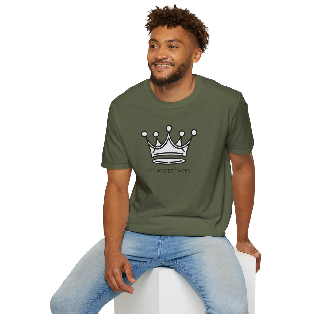 King of the Day T-Shirt — Minimal Crown Design ("König des Tages")