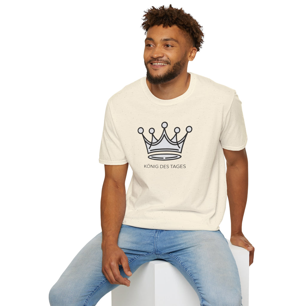 King of the Day T-Shirt — Minimal Crown Design ("König des Tages")