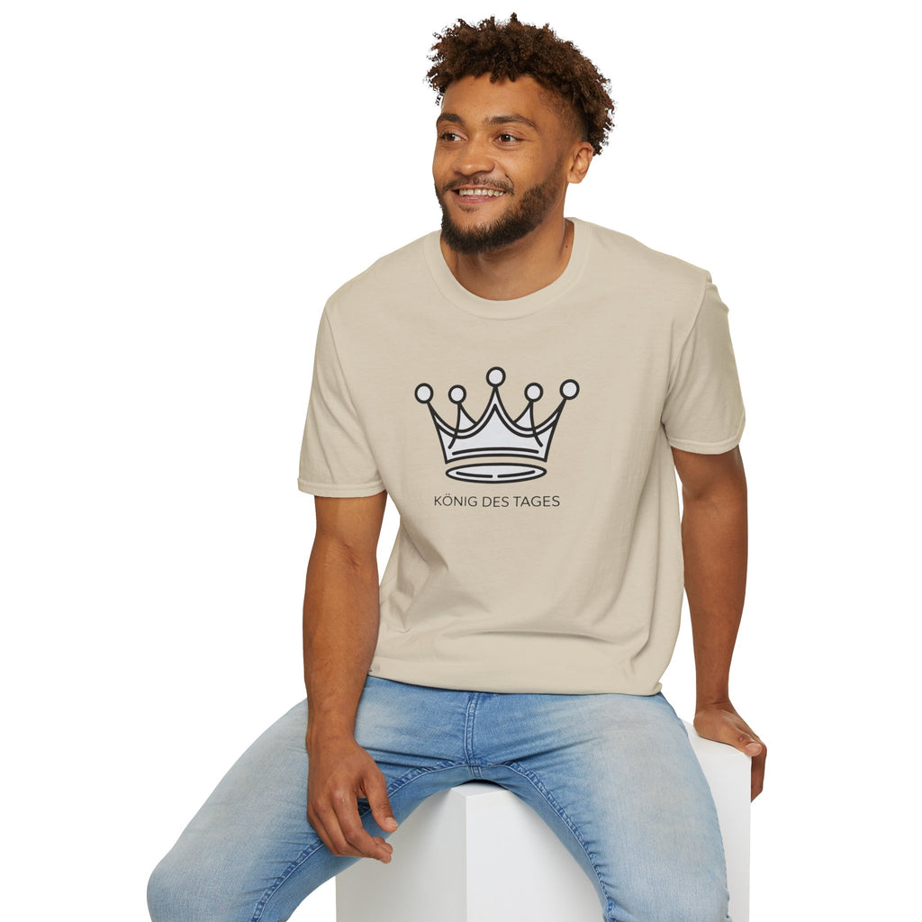 King of the Day T-Shirt — Minimal Crown Design ("König des Tages")